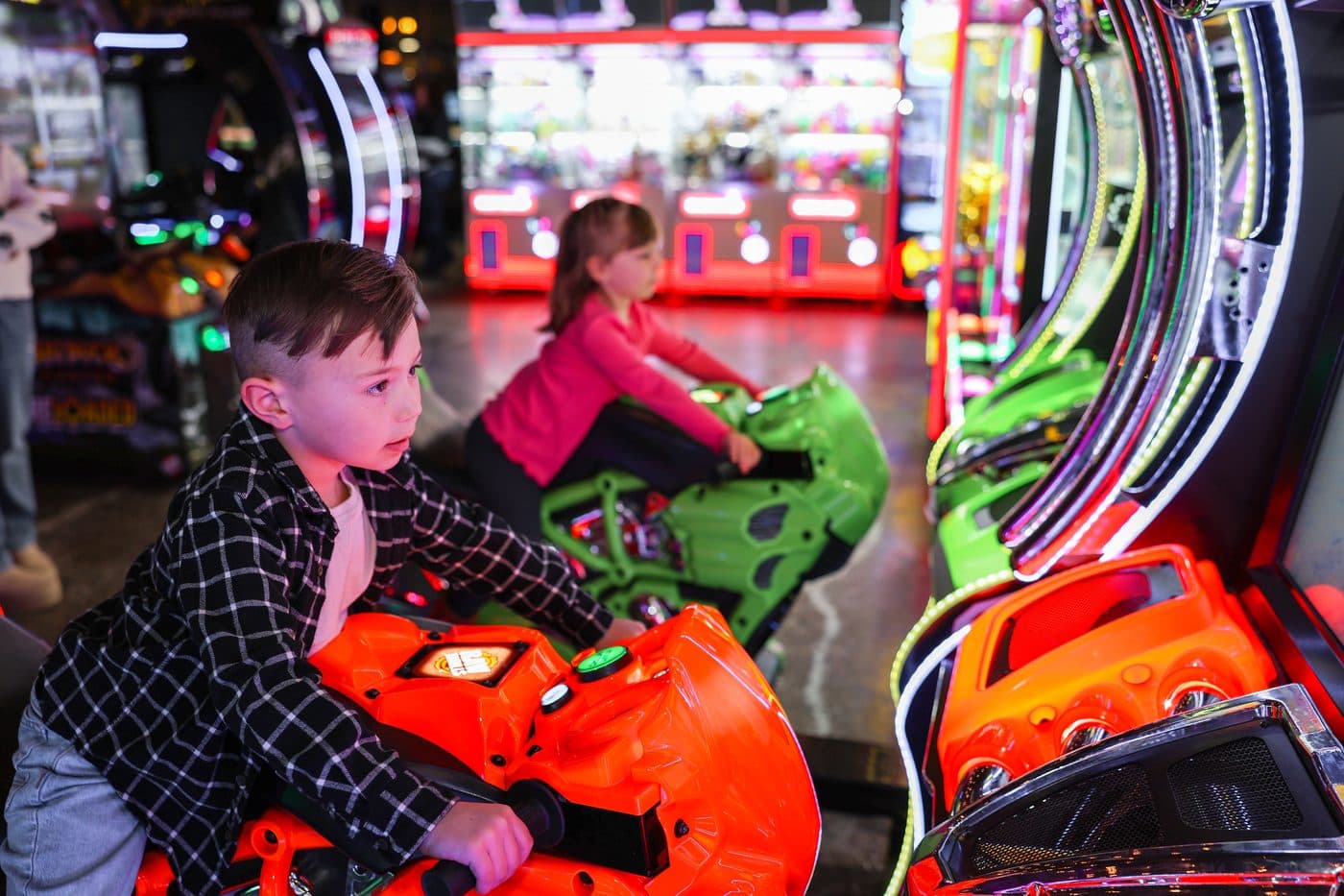 Kids on the arcade racing game